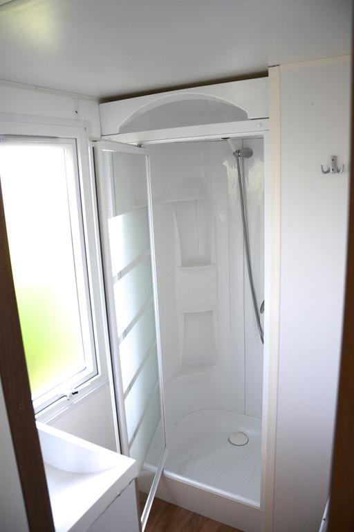 Camping De La - 400 Mètres De La Bénodet
